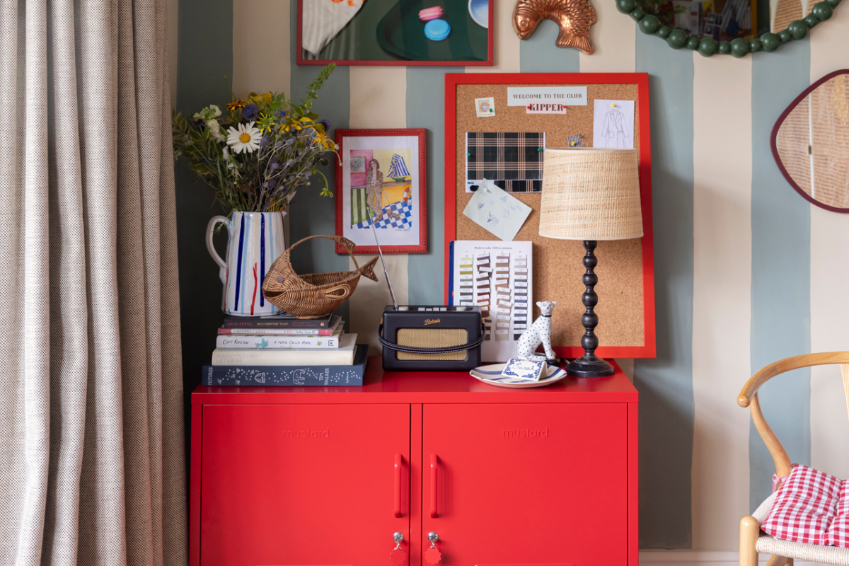 The Lowdown in Poppy Locker