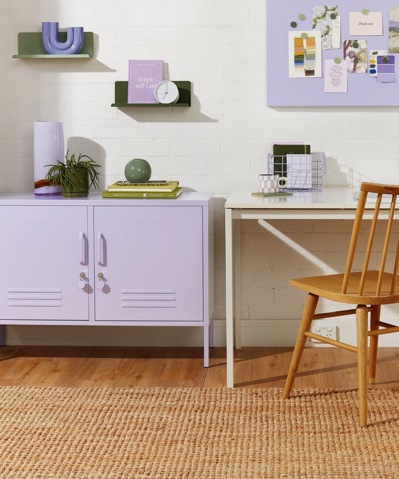 The Lowdown in Lilac