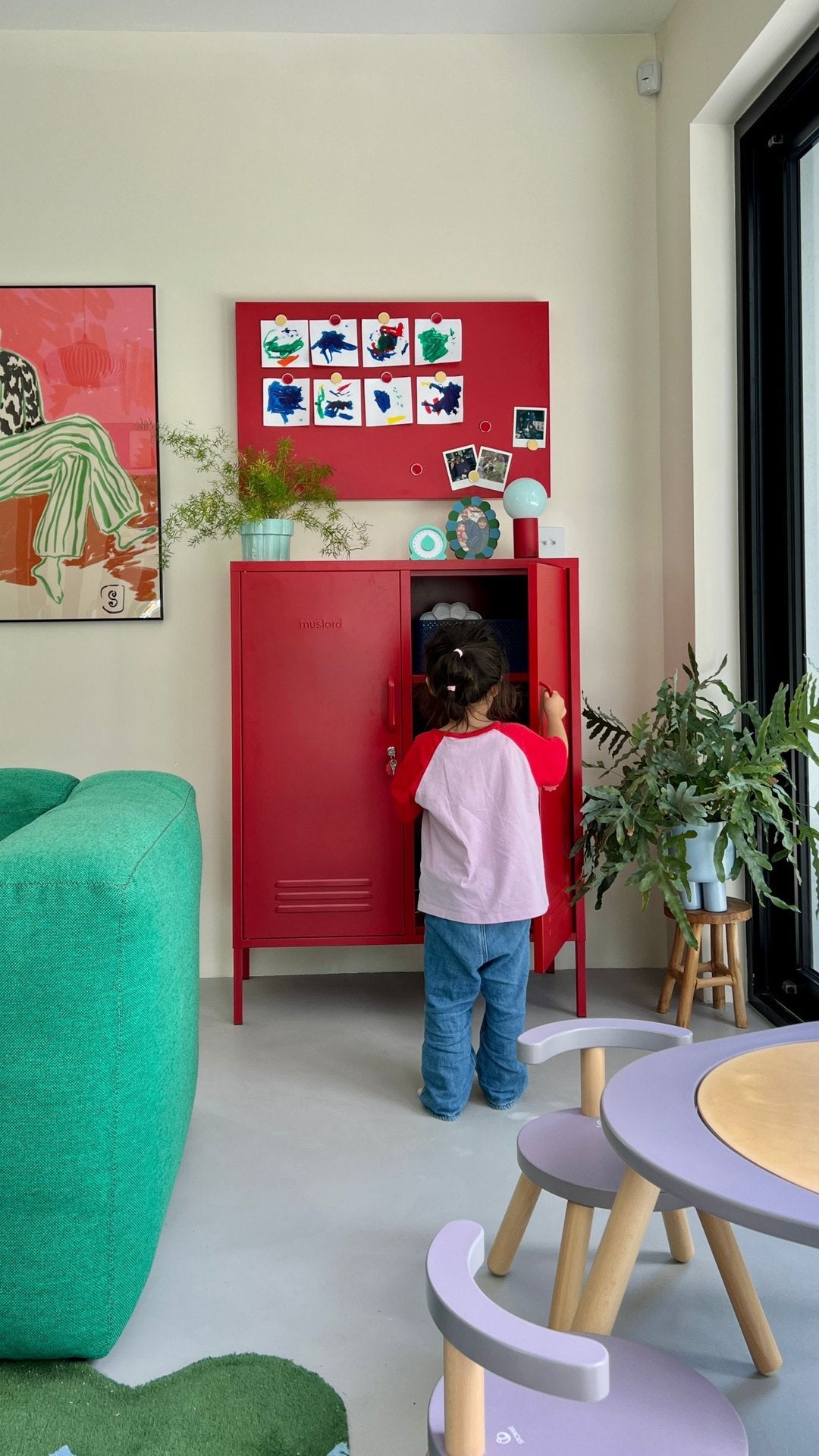 The Midi locker and The Storyboard in Poppy red